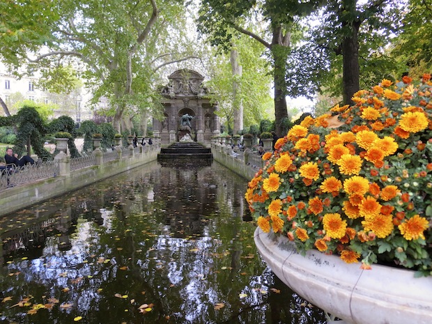 La fontaine Médicis in Jardin du Luxembourg